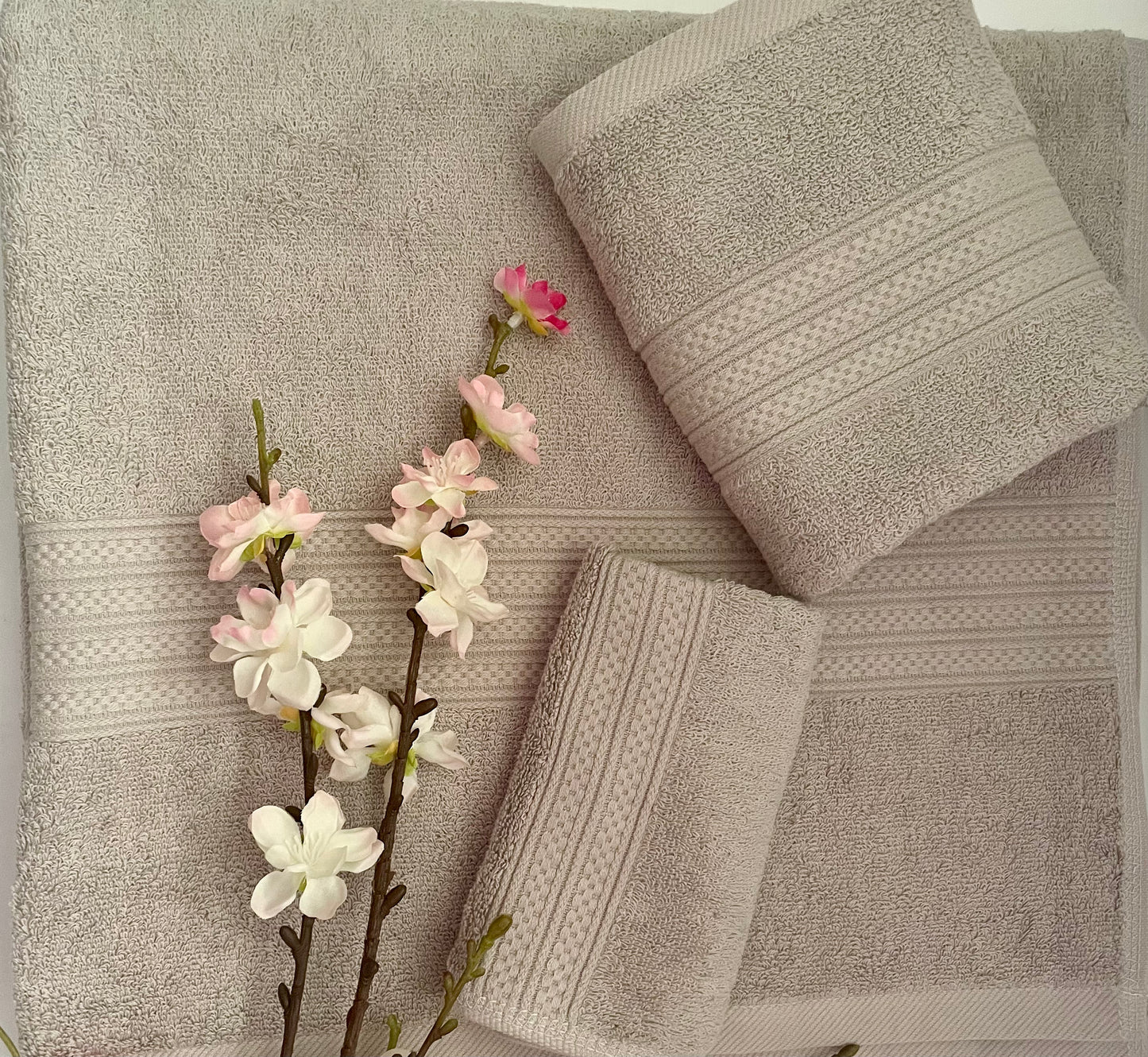 Couture - Bargain Bonanza (1 Bath Sheet, 1 Hand Towel, 1 Face Washer)