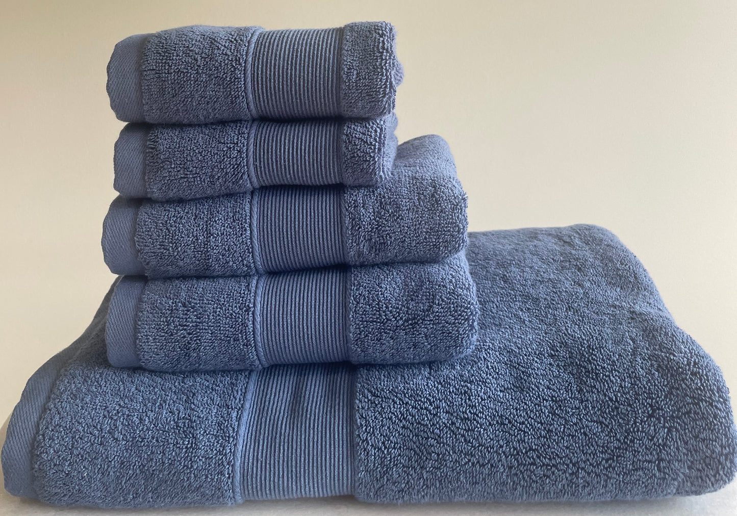 Majesty - Cozy Bliss Pack (1 Bath Towel, 2 Hand Towel, 2 Face Washer)