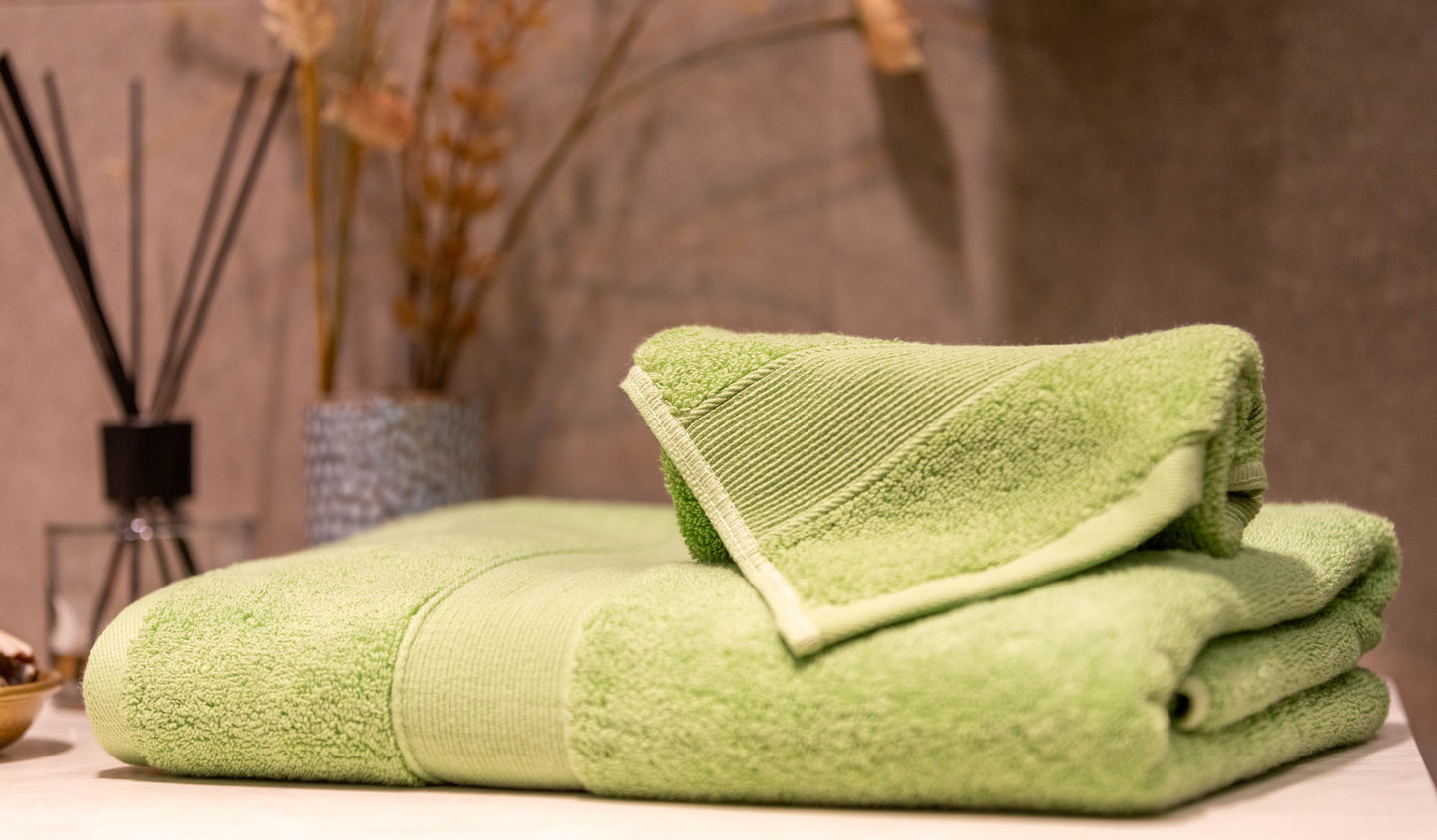 Majesty - Soft Touch Collection (1 Bath Towel, 1 Hand Towel, 1 Face Washer)