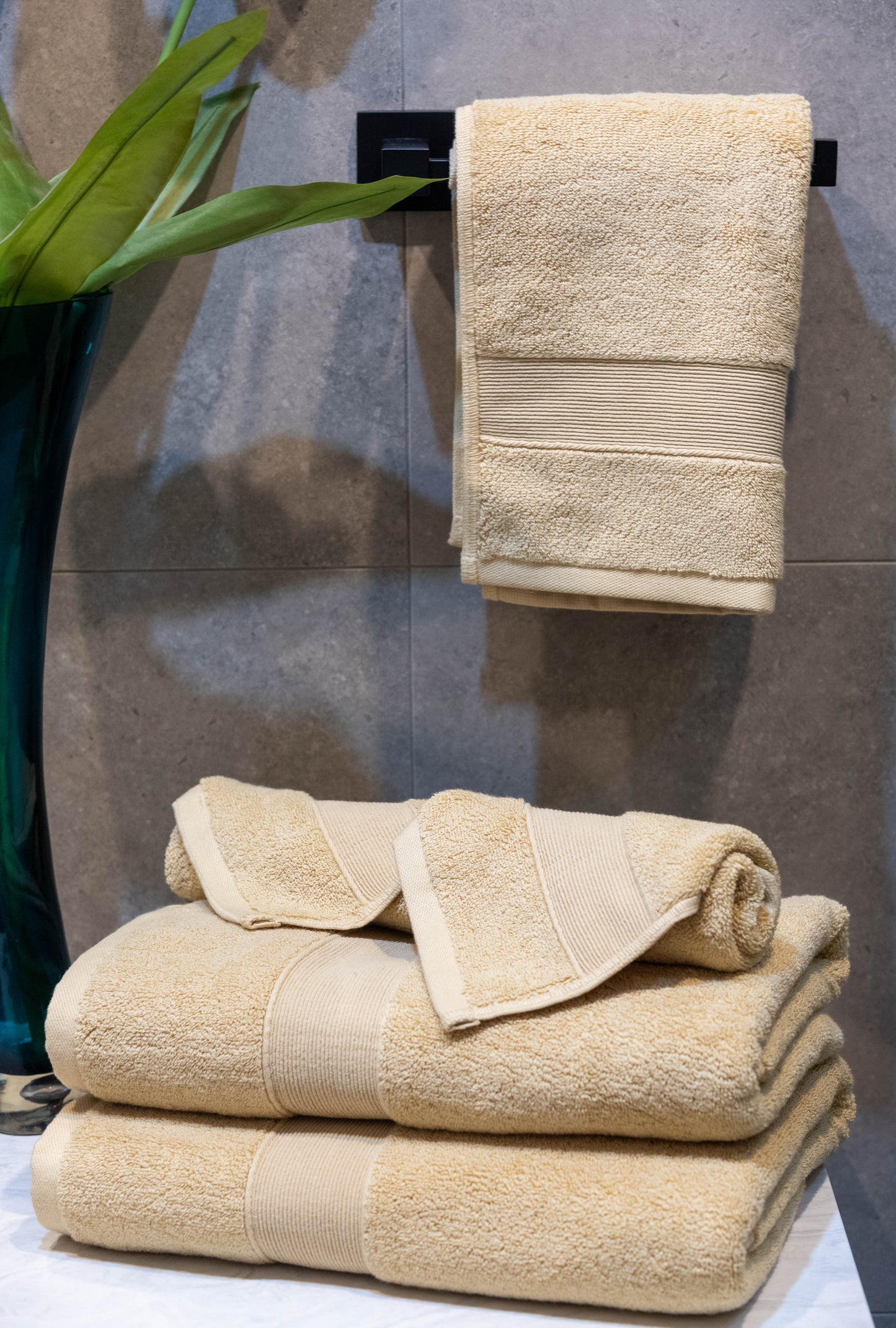 Majesty - Wrap & Relax (2 Bath Towel, 2 Hand Towel, 2 Face Washer)