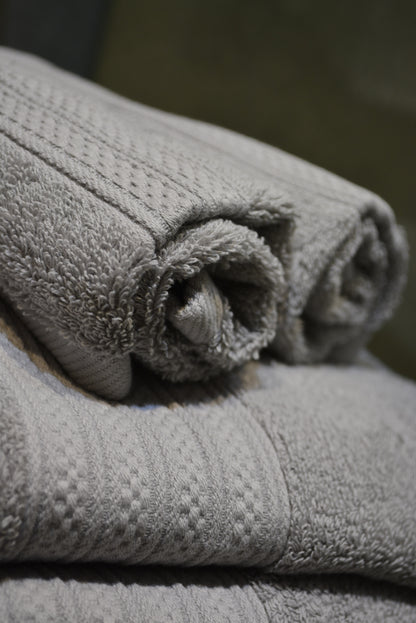 Couture - Great Value Pack (1 Bath Sheet, 2 Hand Towel, 2 Face Washer)